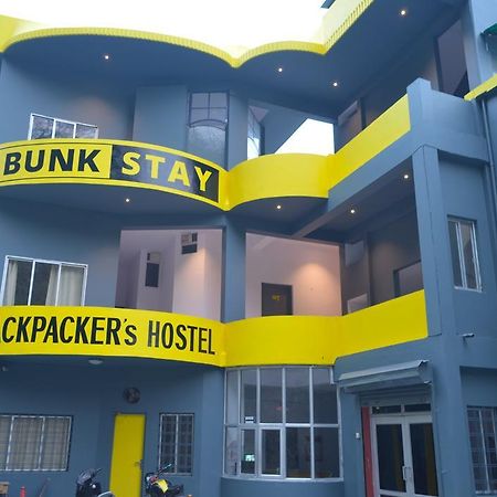 Bunkstay Coworking Hostel & Glamping Risikés Kültér fotó